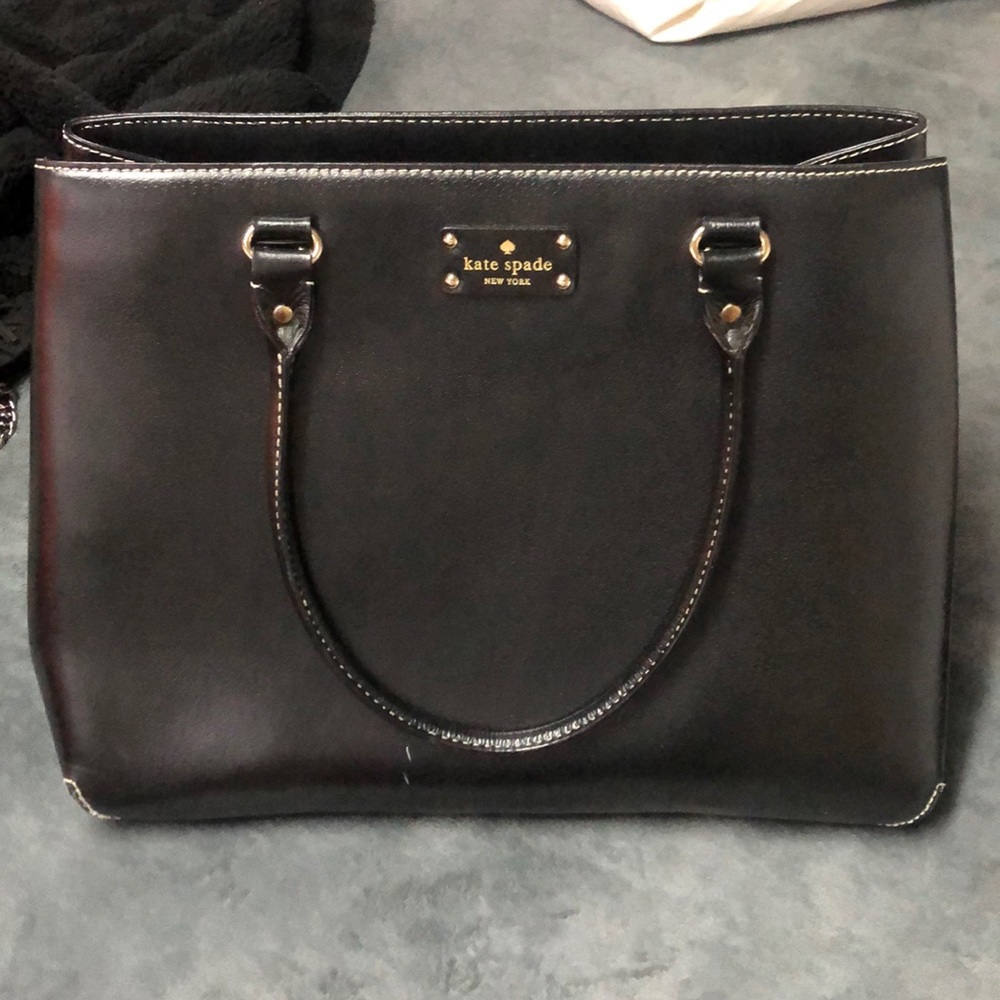 Black Kate Spade purse